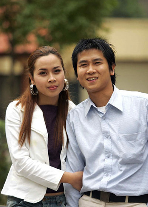 Đám cưới của nữ ca sĩ xinh đẹp và chàng nhạc sĩ tài hoa nhận được lời chúc phúc của đông đảo người hâm mộ.