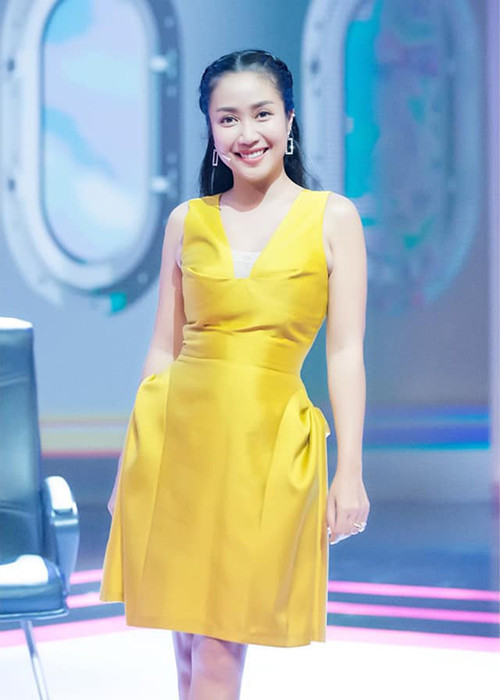 Ốc Thanh Vân luôn cố gắng tránh thị phi nhưng vẫn vướng ồn ào.