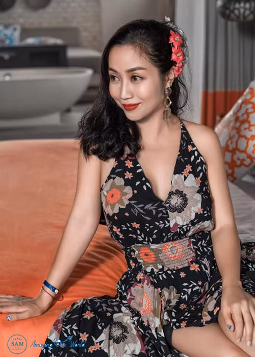 Trước khi cạch mặt gameshow, nữ diễn viên là gương mặt khá đắt show. Hiện tại, ngoài làm MC, cô tập trung kinh doanh.