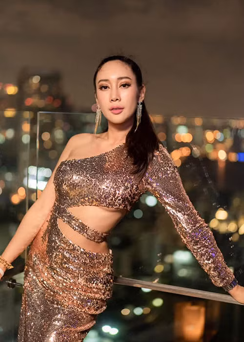 Trong ngày trao trả vương miện á hậu vào tháng 7/2014, Nampetch đã gửi lời xin lỗi đến công chúng.