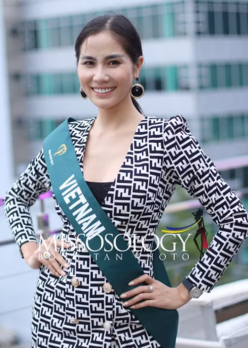 Với Hoàng Hạnh, dù vướng phải một số lùm xùm trước đó, tuy nhiên người đẹp đang nỗ lực lấy lại hình ảnh, cũng như cố gắng thể hiện tốt nhất tại cuộc thi.