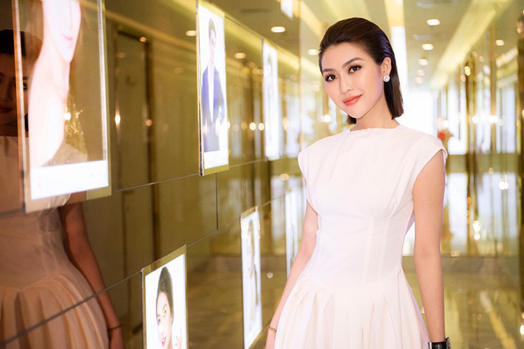 Khán giả tỏ ra khó hiểu về quyết định của Tường Linh khi vừa đồng ý hẹn hò tại 24h thử yêu lại tiếp tục tìm bạn trai trong “Người ấy là ai”.