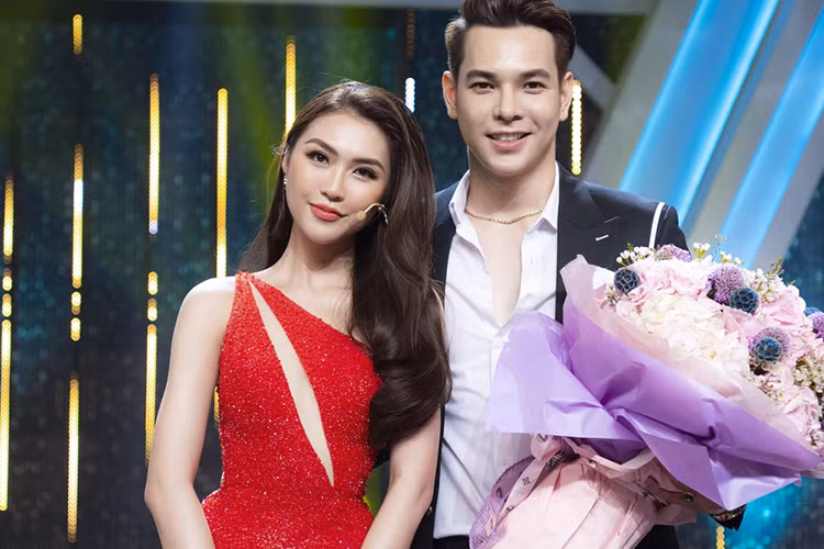 Tường Linh nhanh chóng thu hút sự chú ý của khán giả khi tham gia chương trình “Người ấy là ai” nhờ câu chuyện bị lừa làm người thứ ba. Ảnh: Yan