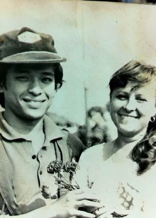 Theo An ninh thế giới, Thanh Bạch là một trong số ít những nghệ sĩ được đào tạo kỹ năng tạp kỹ một cách bài bản tại Đại học Sân khấu Lunatsaxki - Nga. Ảnh: Khám phá