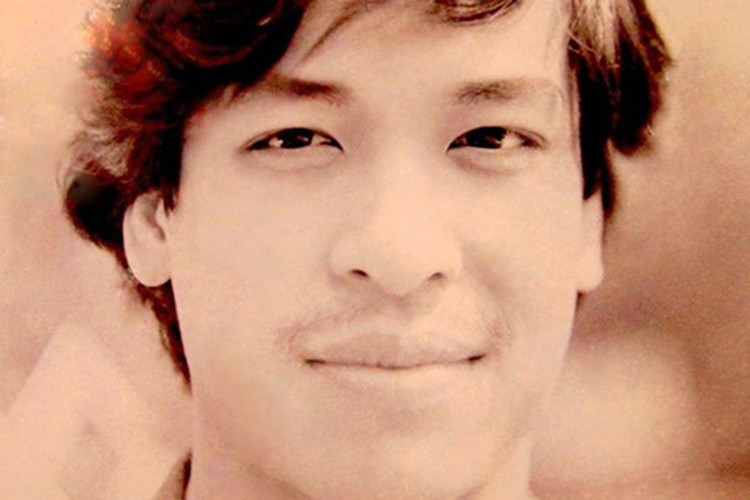 Theo Người đưa tin, sau thời gian đi hát, Thanh Bạch làm người dẫn chương trình cho phòng trà Cửu Long. Rồi từ đó, ông theo đuổi nghề MC.