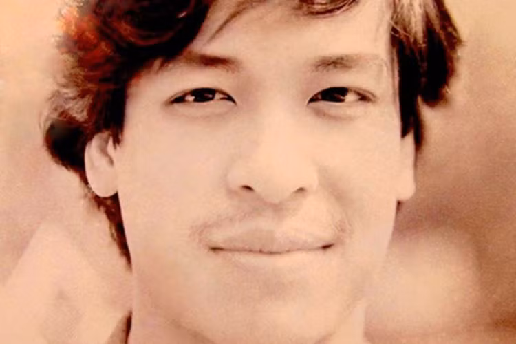 Theo Người đưa tin, sau thời gian đi hát, Thanh Bạch làm người dẫn chương trình cho phòng trà Cửu Long. Rồi từ đó, ông theo đuổi nghề MC.