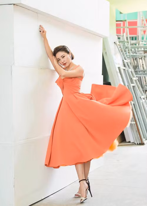 Nữ ca sĩ khoe nửa kia tâm lý, luôn bên cạnh động viên và hiểu công việc của cô.