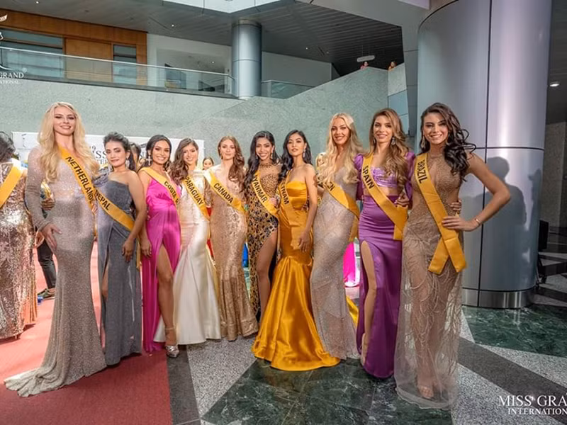 Kiều Loan có tuổi đời còn rất trẻ (19 tuổi) và ít kinh nghiệm thi đấu. Thế nhưng, cô đang thể hiện khá tốt tại Hoa hậu Hòa bình Quốc tế.