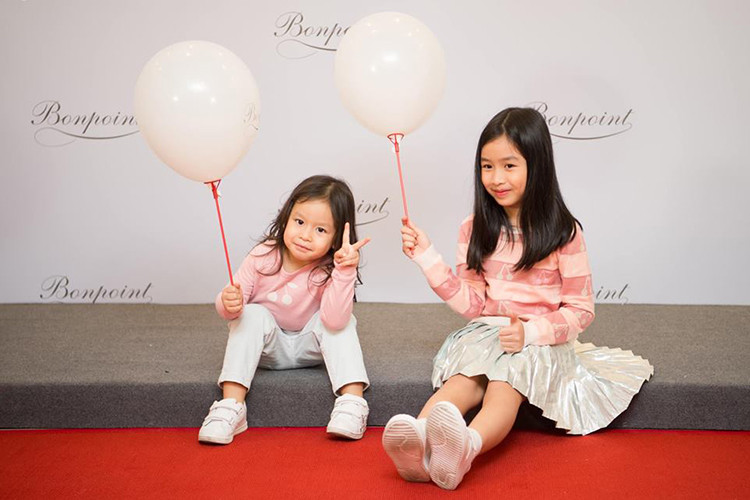 Theo lời kể của Lưu Hương Giang, cô nuôi bé Misu đỡ vất vả hơn so với cô con gái đầu lòng. Bé Misu rất ngoan và ít bị ốm.