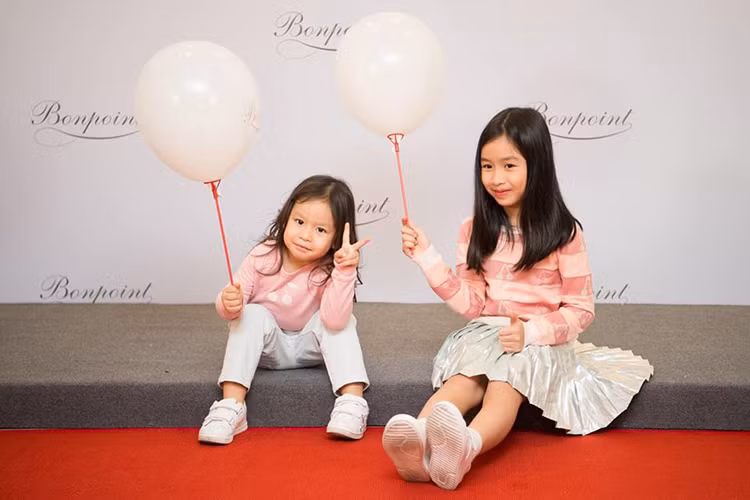 Theo lời kể của Lưu Hương Giang, cô nuôi bé Misu đỡ vất vả hơn so với cô con gái đầu lòng. Bé Misu rất ngoan và ít bị ốm.