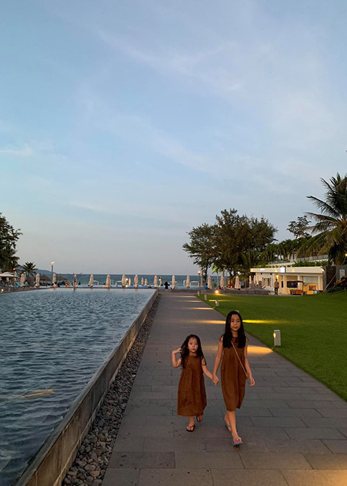 Bé Misu và Mina thường xuyên được bố mẹ đưa đi du lịch.