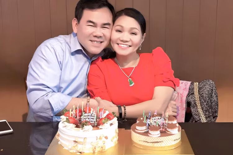 Nữ nghệ sĩ cải lương hiện có tổ ấm hạnh phúc bên chồng sĩ quan và các con ở Mỹ.