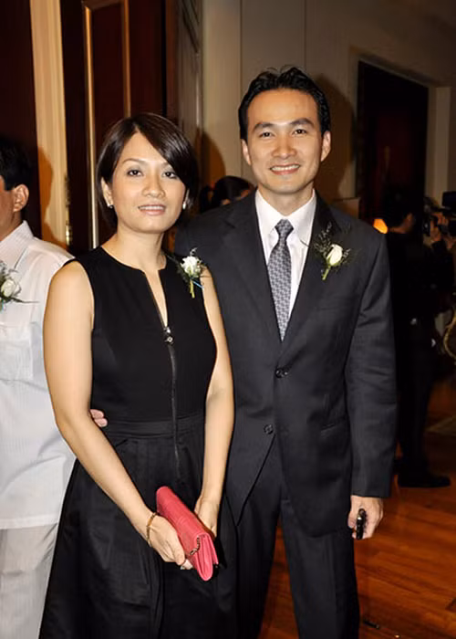 Nam diễn viên thường xuyên đưa vợ và con trai Gia Cát đi dự sự kiện cùng mình. Tuy nhiên, trong những năm trở lại đây, vợ chồng Chi Bảo không xuất hiện bên nhau. Ảnh: Ngôi sao