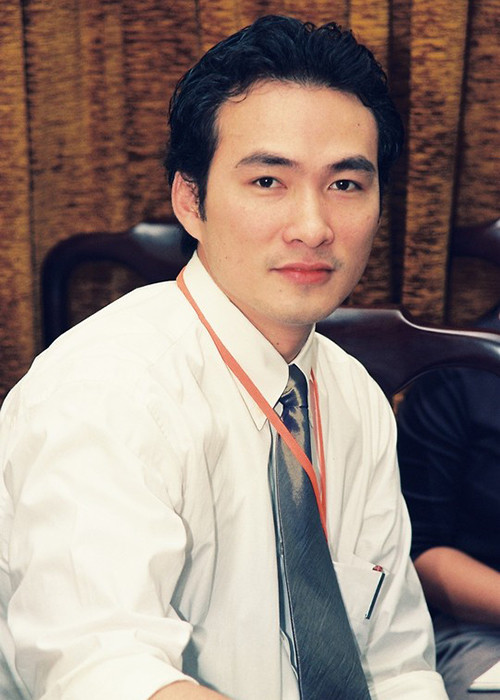 Chi Bảo có đường tình duyên khá lận đận. Cách đây nhiều năm, anh kết hôn với nữ tiếp viên hàng không người Hà Nội tên Thái Giang. Ảnh: Người nổi tiếng