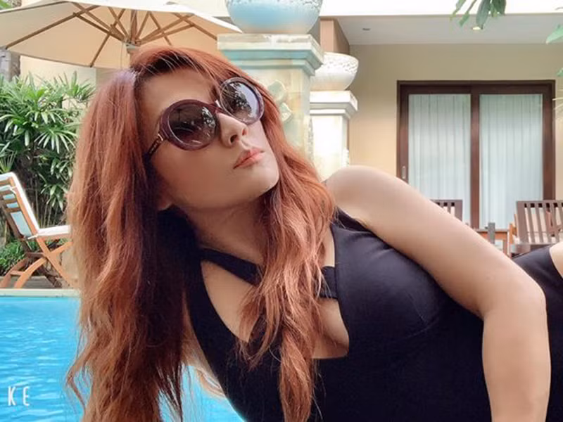 "Chúc mừng bà bạn đã tìm được người đàn ông của mình. Rất vui khi các con có thêm 1 người cha vì tôi tin vào sự lựa chọn của bà bạn", Bằng Kiều viết.