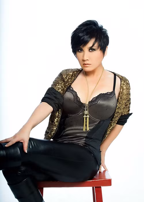 Khi còn chung sống với Bằng Kiều, Phương Trinh vốn sở hữu vóc dáng gợi cảm.