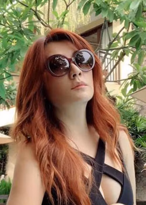 Bằng Kiều để lại lời chúc mừng Phương Trinh tìm được bến đỗ mới.