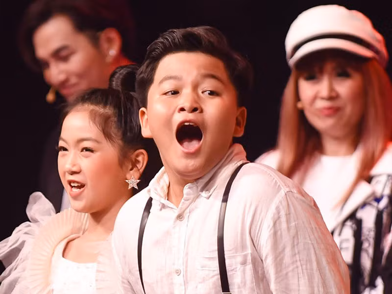 Nguyen Khang xin loi sau su co doc nham ket qua Giong hat Viet nhi