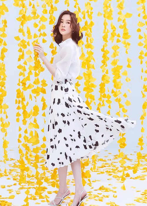 Sau khi lập gia đình, nàng hoa hậu gốc Bạc Liêu hiếm khi tham gia các hoạt động giải trí.