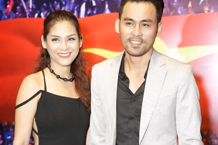 1 năm sau ồn ào, Lâm Minh Thắng cho hay, lùm xùm từng khiến bà xã của anh phân tâm, bớt chăm lo cho con khiến anh vô cùng lo lắng. Tuy nhiên, sóng gió cũng qua nhanh.