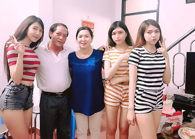 "Nhà có 3 nàng tiên" là cụm từ ưu ái dân mạng đặt cho 3 chị em gồm cặp sinh đôi Hồ Ngọc Thanh Tuyền, Hồ Ngọc Thanh Giang (sinh năm 1993) và Hồ Ngọc Ý Nhi (sinh năm 1999). Trong một bài đăng trên mạng xã hội vào năm 2017, "3 công chúa họ Hồ" được nhiều người tìm kiếm nhờ ngoại hình xinh xắn, vóc dáng gợi cảm.