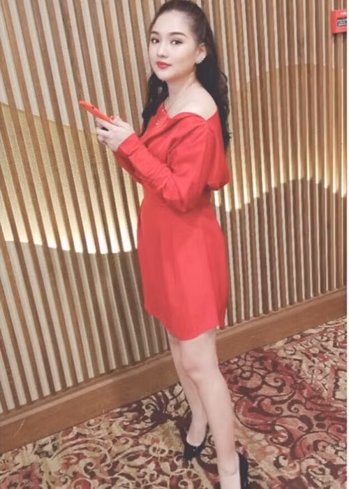 Vợ cũ của cố người mẫu Duy Nhân hiện tập tành kinh doanh.