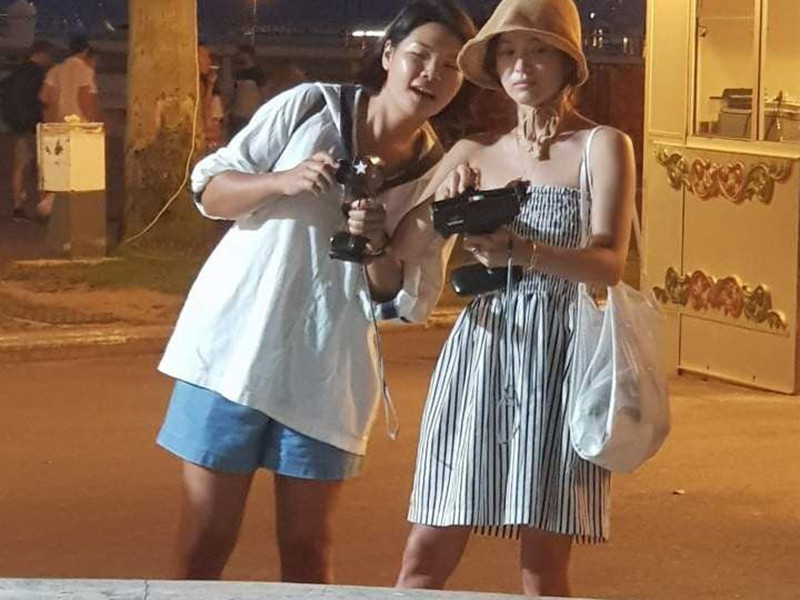 Theo Giáo sư Seo Kyung Duk, Song Hye Kyo hứa sẽ tiếp tục tặng sách từ thiện trong tương lai.