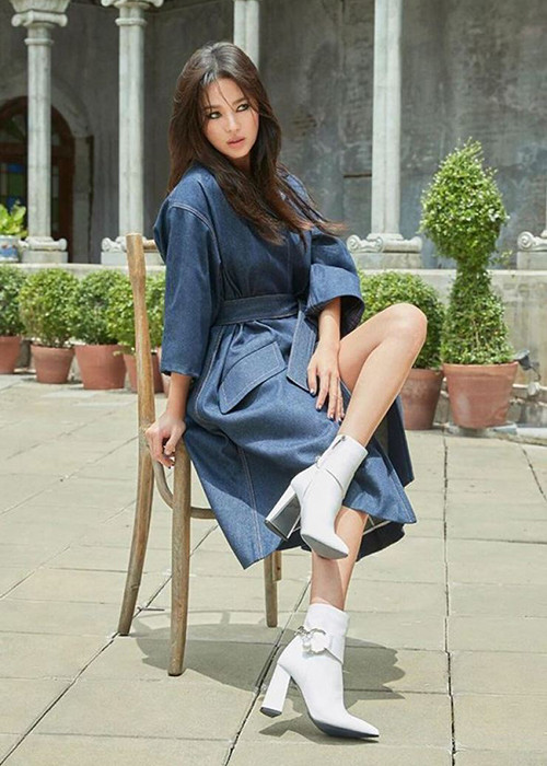 Cách đây ít ngày, vợ cũ của Song Joong Ki gây chú ý khi tái xuất mạng xã hội Instagram.