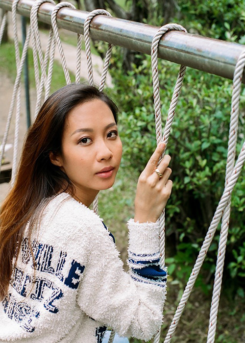 Trong lần hiếm hoi chia sẻ về đời tư, Suboi tiết lộ năm 17 tuổi, cô từng bị bạn trai bạo hành. Nữ ca sĩ kể cô quen người bạn trai này qua mạng. Khi người này về Việt Nam để hẹn hò, cô mới nhận ra cả hai không hợp nhau.