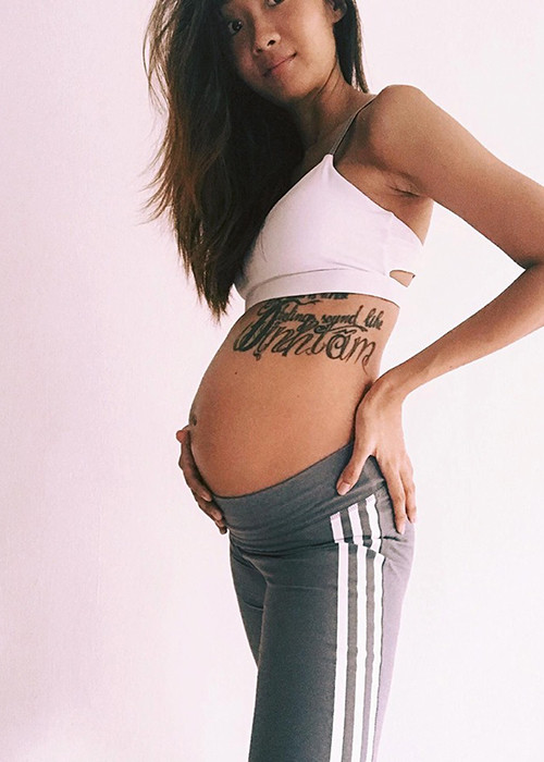 Suboi mang thai một bé gái và đang ở tháng thứ 6 thai kỳ. "Bố em gọi em là Nina - như bà Nina Simone, còn tên Việt mẹ đặt em là Đăng Hân", Suboi tiết lộ tên thiên thần nhỏ của mình.