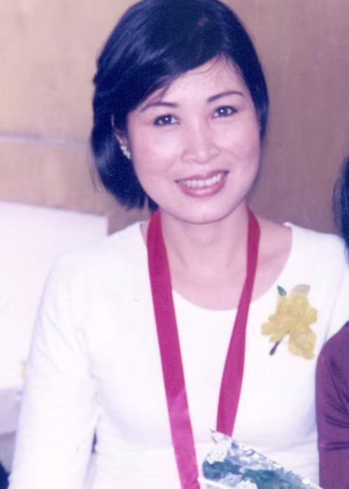 Các vai diễn được yêu thích của Hồng Vân gồm Thị Bình trong “Lôi vũ”, “Vợ thằng đậu” trong “Tệ hơn vợ thằng đậu”, Bà mất gà trong “Vụ án trộm trứng”. Ảnh: Người lao động