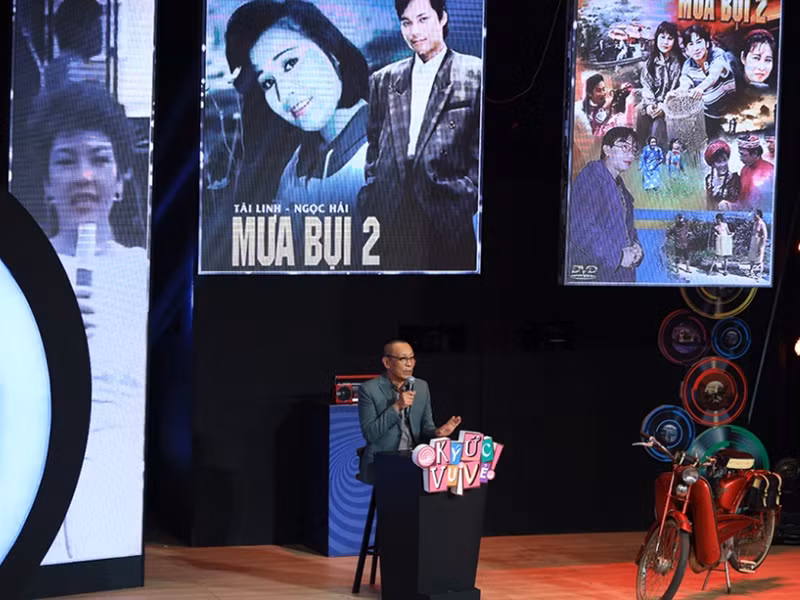 Hồng Vân từng góp mặt trong “Mưa bụi” - sản phẩm “làm mưa làm gió” trên thị trường suốt 10 năm từ 1990-2000. Ảnh: Zing