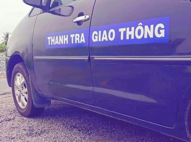 Xe bien xanh den khai truong nha yen cua Chu nhiem UBKT Kien Giang gay nong du luan-Hinh-3