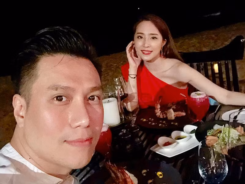 Hau ly hon, Viet Anh khoe anh an toi ben bo bien cung Quynh Nga