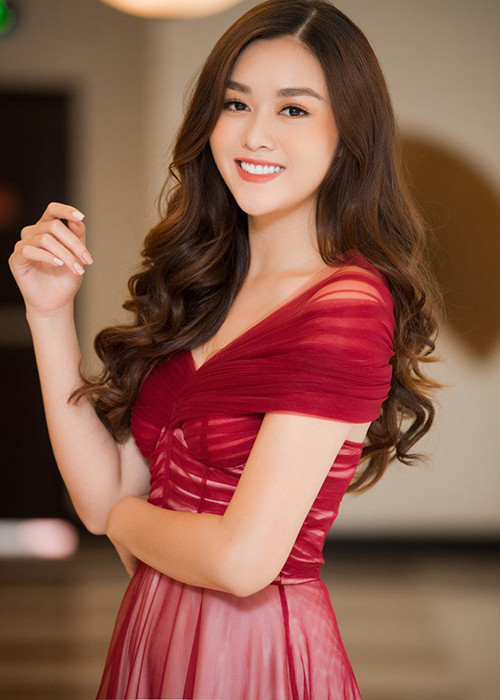 Mới đây, Tường San vừa thực hiện clip giới thiệu bản thân trước ngày sang Nhật Bản tham gia cuộc thi.