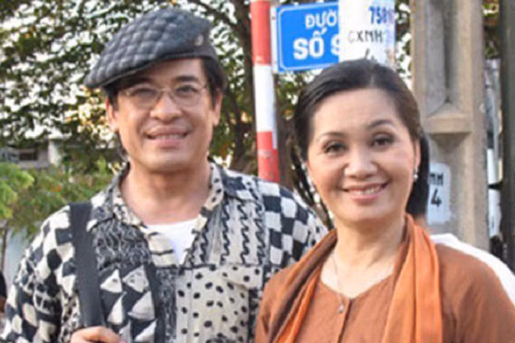 Cách đây 3 năm, nghệ sĩ Xuân Hương cũng từng tố Thanh Bạch. Theo đó, bà cho biết, chồng cũ có thái độ xem thường nhà vợ và từng "vác dao rượt chém" bà khi cả hai cãi vã. Ảnh: VOV