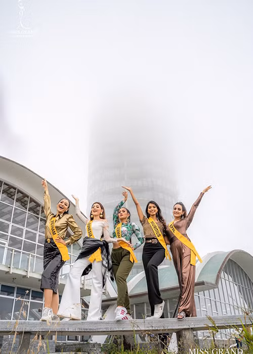 Từ bị chê không xứng đáng thi Hoa hậu Hòa bình Quốc tế, Kiều Loan dần chứng tỏ khả năng của mình.