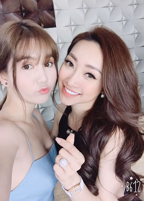 Viện thẩm mỹ của Thùy Chang là địa chỉ làm đẹp yêu thích của nhiều mỹ nhân Việt như: Ngọc Trinh, Đỗ Mỹ Linh, Thanh Tú, Giáng My.