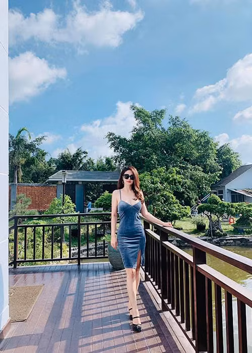 Hiện tại, nữ diễn viên tích cực đóng phim. Ngoài ra, cô còn thử sức kinh doanh.