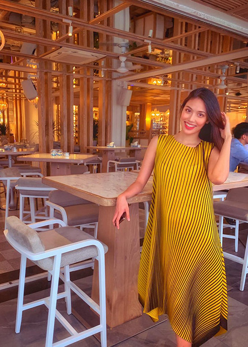 Siêu mẫu sinh năm 1992 luôn xuất hiện chỉn chu.