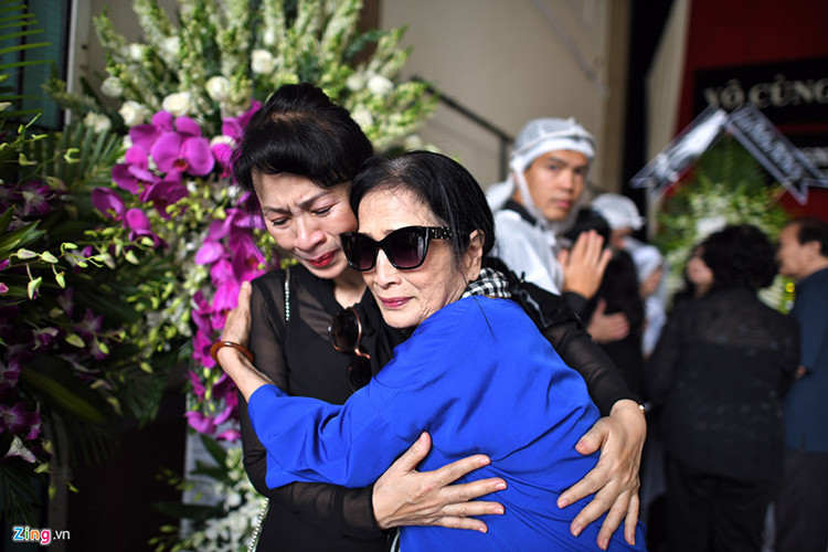 Nghệ sĩ Trà Giang đau buồn trước sự ra đi của "trung úy Phương" phim "Nổi gió". Ảnh: Zing