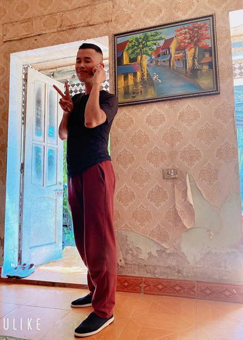 Trước đó, Diệu Thúy từng tố Hiệp Gà nợ tiền. Vì vậy, nhiều người bất ngờ khi cả hai thân thiết trở lại.