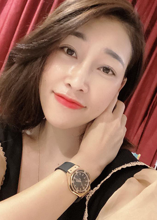 Diệu Thúy vẫn kinh doanh online.