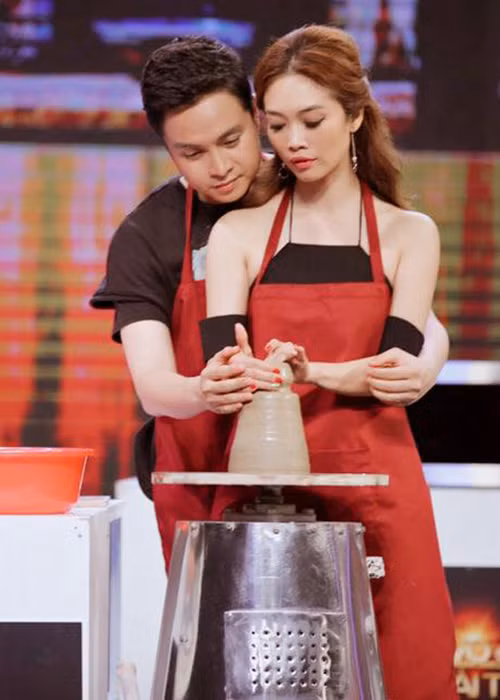 Một lần tình cờ gặp lại nhau, Nhật Tinh Anh và Xuân Huỳnh quyết định trở lại bên nhau.