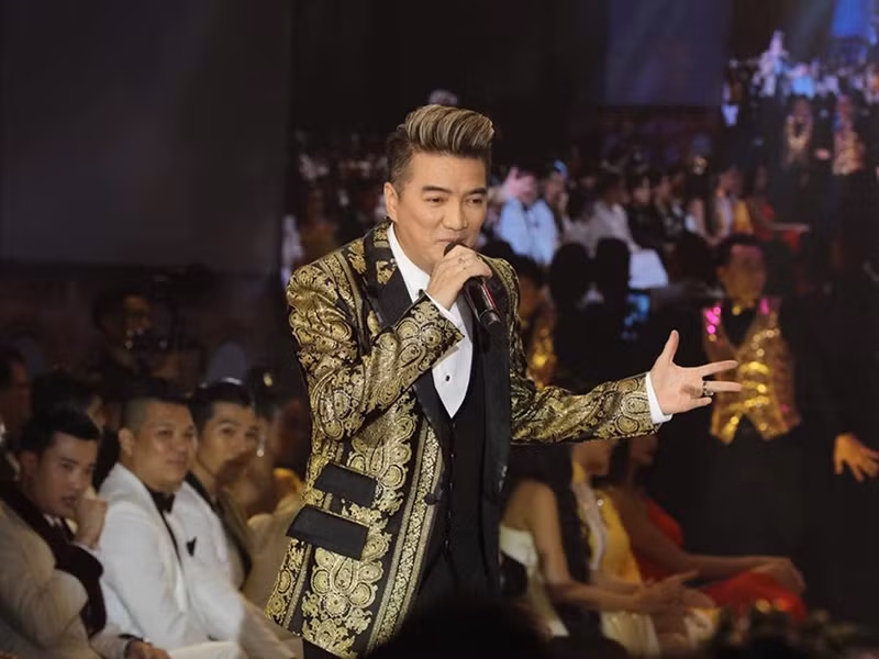 Sau on ao, Dam Vinh Hung tuyen bo ngung xuat hien tren toan lanh tho VN