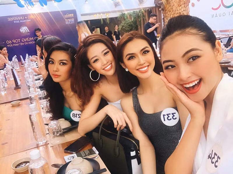 Mối quan hệ giữa Thúy Vân và Tường Linh khiến nhiều người bất ngờ.