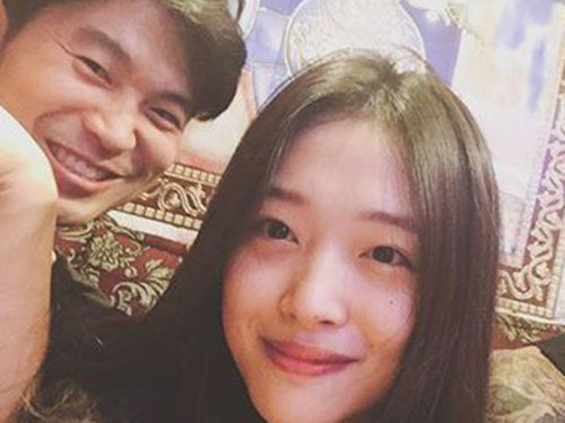 Sulli và Choiza hẹn hò được 3 năm trước khi đường ai nấy đi.