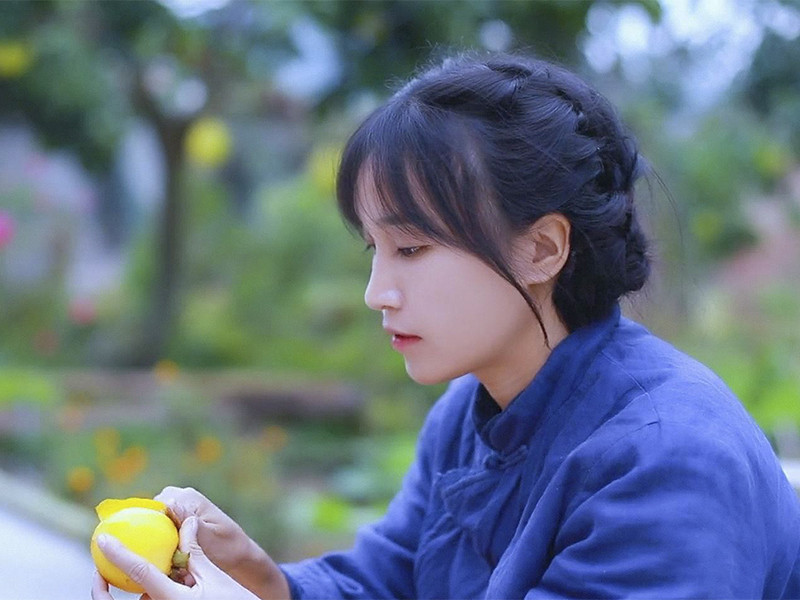 Sau nghi vấn trở thành triệu phú ở tuổi 29, blogger Lý Tử Thất càng nhận được sự chú ý của nhiều khán giả.