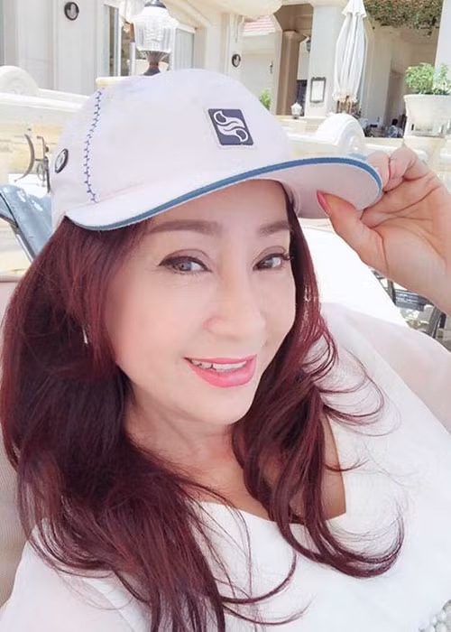 Nghệ sĩ Thoại Mỹ luôn xuất hiện trẻ trung, rạng rỡ. Tuy nhiên, không phải ai cũng biết chuyện tình duyên nhiều muộn phiền của chị.