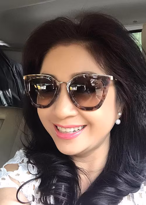 Thoại Mỹ kết hôn không ít lần nhưng những cuộc hôn nhân của chị đều tan vỡ và không mang lại cho chị một người con.